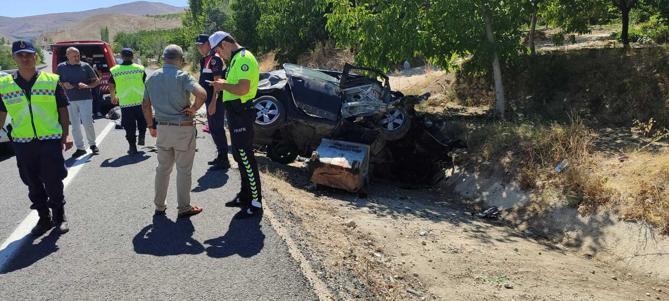 Malatya'da otomobil, takla attı: 3 ölü, 1 yaralı