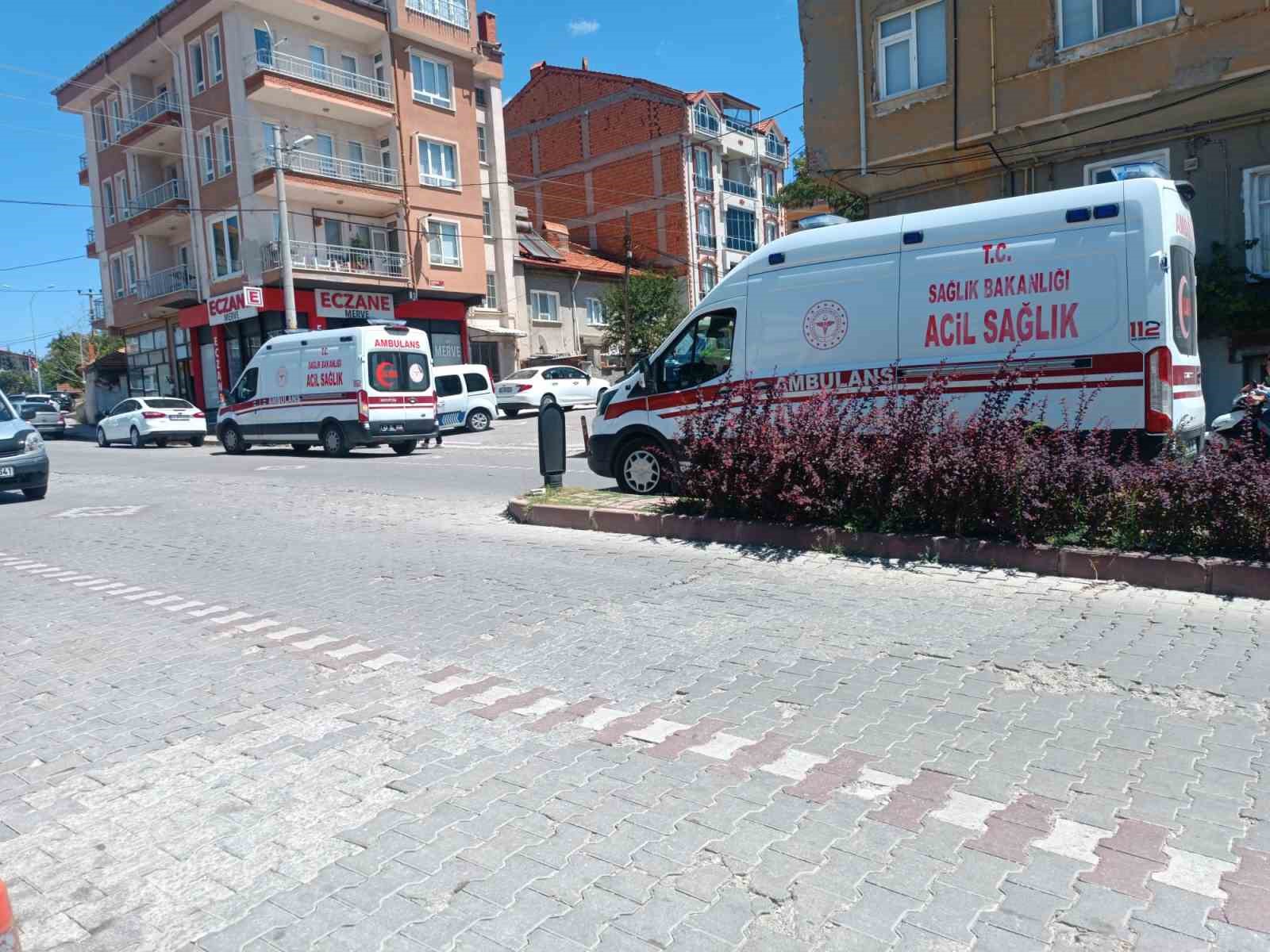 Tavşanlı’da motosiklet otomobile çarptı; 1 yaralı