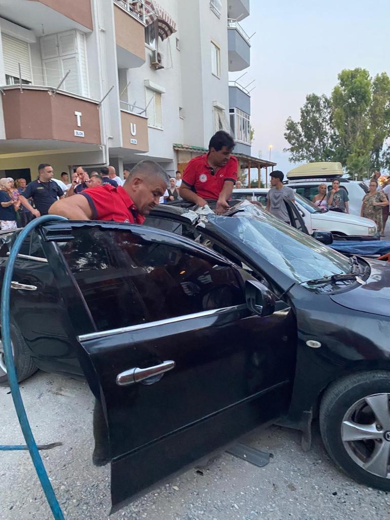 20'nci kattan otomobilin üzerine düşüp, ağır yaralandı