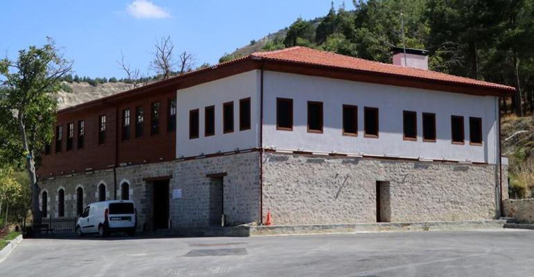 Atıl haldeki asırlık değirmen, kahvaltı evi oldu