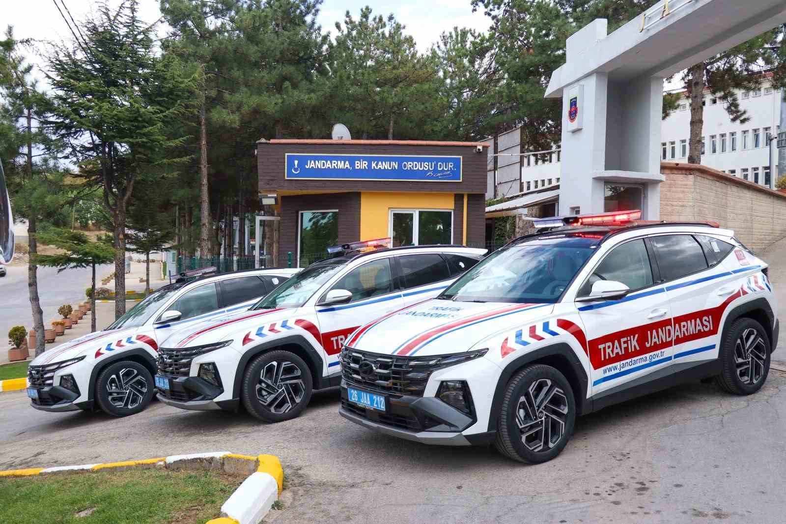 Eskişehir İl Jandarma Komutanlığı envanterine 5 yeni trafik aracı daha katıldı