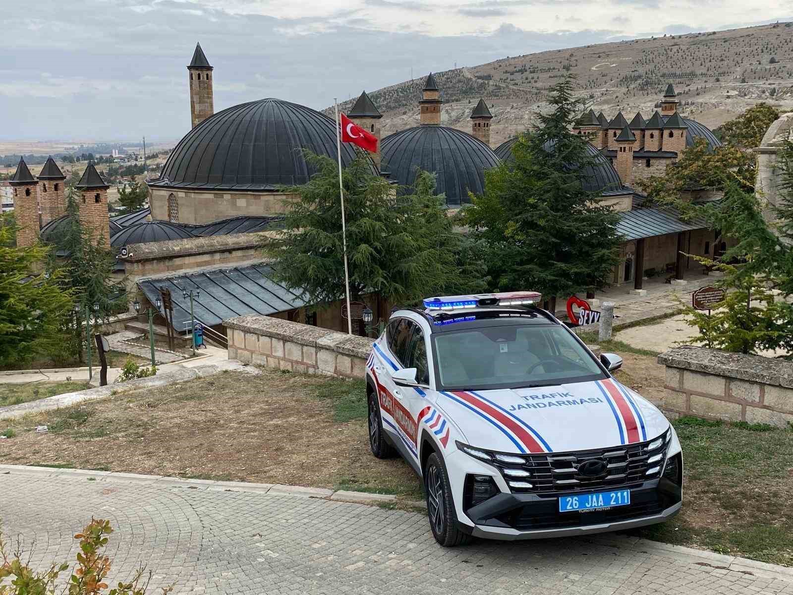 Eskişehir İl Jandarma Komutanlığı envanterine 5 yeni trafik aracı daha katıldı