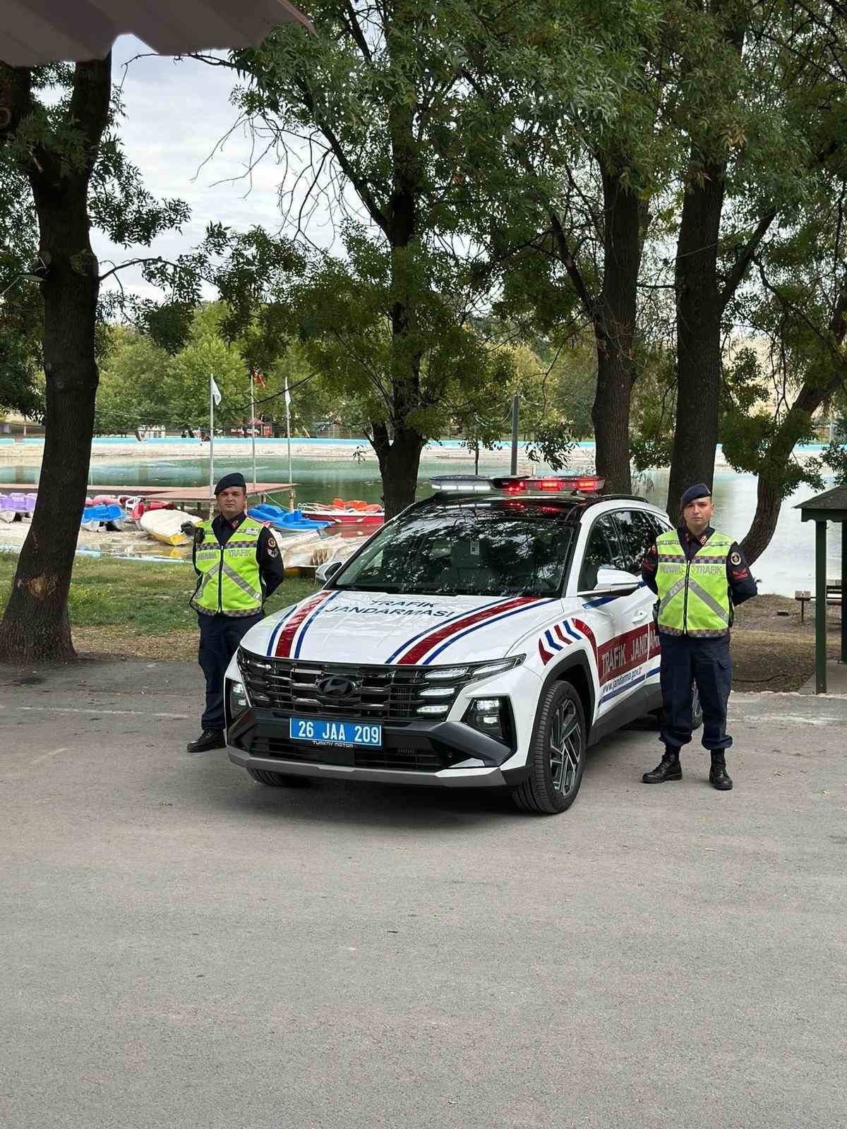 Eskişehir İl Jandarma Komutanlığı envanterine 5 yeni trafik aracı daha katıldı