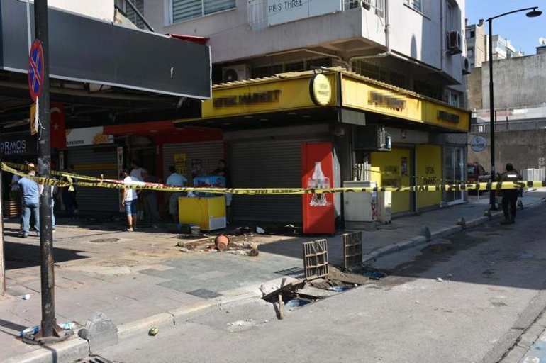 İzmir'de sokakta akıma kapılan 2 kişinin ölümünde ara karar verildi; 13 tutuklu sanığın tutukluluk hali devam edecek