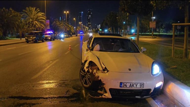 Pendik'te, otomobilin çarptığı motosikletli ağır yaralandı