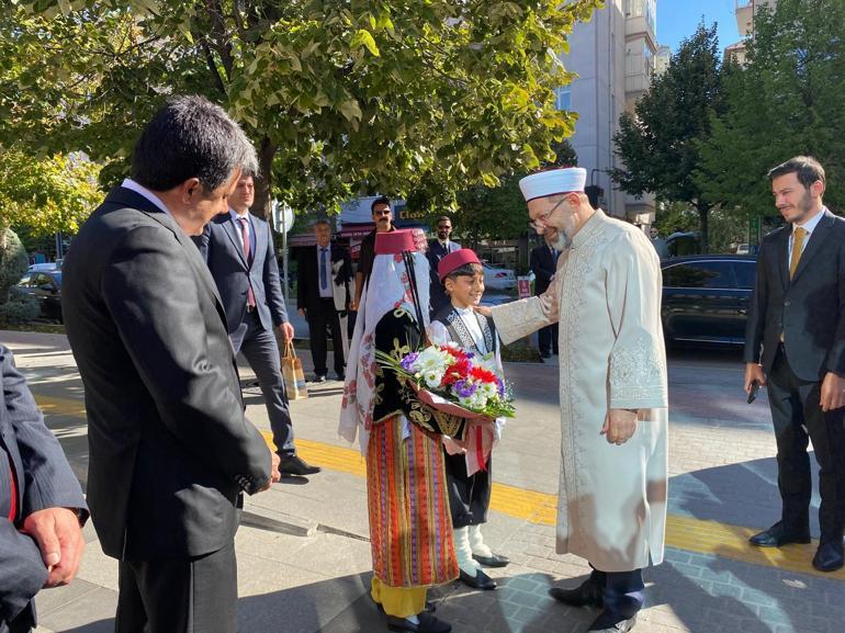 Ali Erbaş: Ahilik medeniyetinin kaynağı, Kur'an-ı Kerim'e ve hadislere dayanıyor