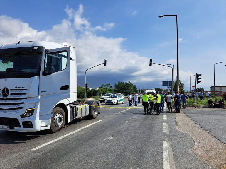 TIR'ın çarptığı Rabia, 5 yaşındaki kızı ile karnındaki bebeğini kaybetti