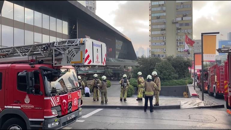 Şişli’de AVM’de çıkan yangın söndürüldü