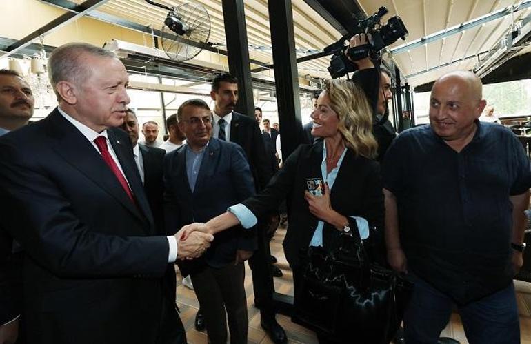 Cumhurbaşkanı Erdoğan'dan pastane ziyareti