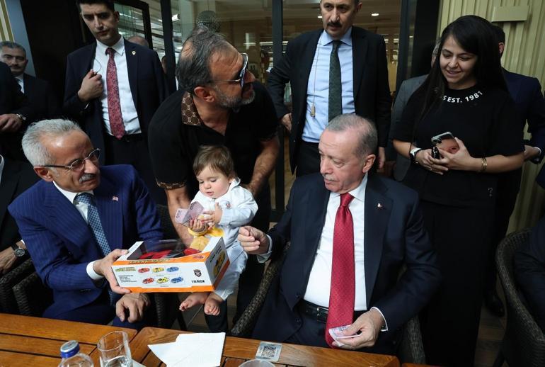 Cumhurbaşkanı Erdoğan'dan pastane ziyareti