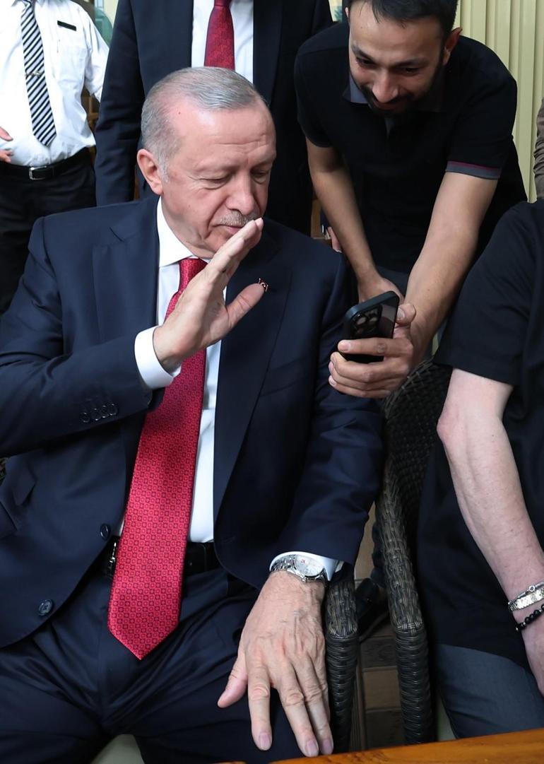 Cumhurbaşkanı Erdoğan'dan pastane ziyareti