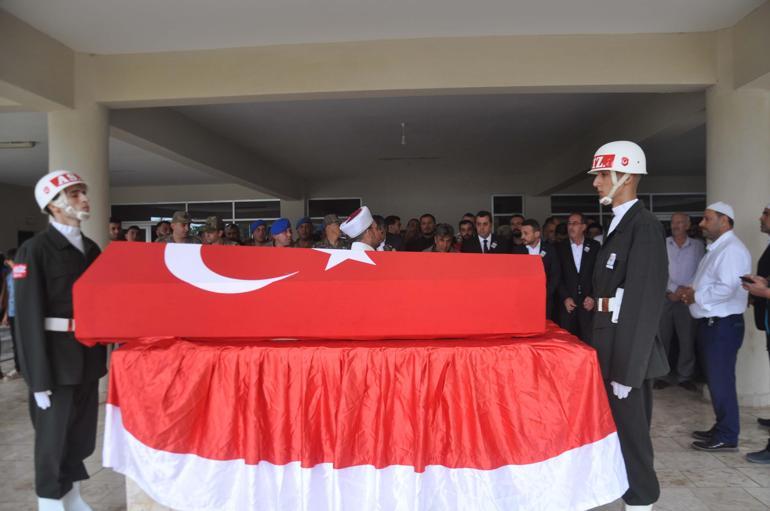 Rahatsızlanıp hayatını kaybeden er, Hatay'da toprağa verildi