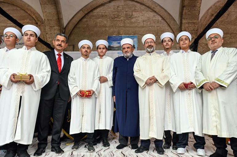 Diyanet İşleri Başkanı Erbaş: Kur'an ahlakını yeni nesillere anlatmak zorundayız