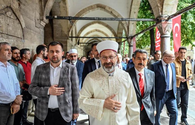 Diyanet İşleri Başkanı Erbaş: Kur'an ahlakını yeni nesillere anlatmak zorundayız