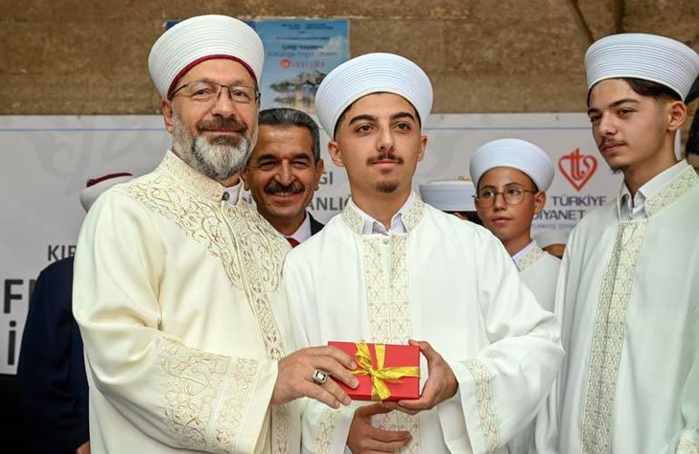 Diyanet İşleri Başkanı Erbaş: Kur'an ahlakını yeni nesillere anlatmak zorundayız