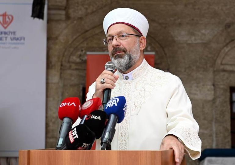 Diyanet İşleri Başkanı Erbaş: Kur'an ahlakını yeni nesillere anlatmak zorundayız