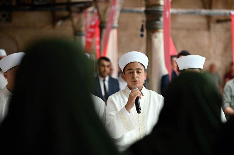 Diyanet İşleri Başkanı Erbaş: Kur'an ahlakını yeni nesillere anlatmak zorundayız