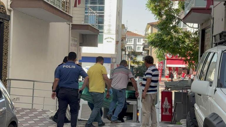 Eşini makas ile öldüren sanığa 'haksız tahrik' indirimi ile 24 yıl hapis