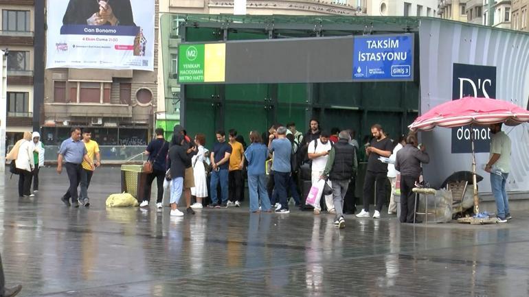 İstanbul'da sağanak yağmur etkili oldu