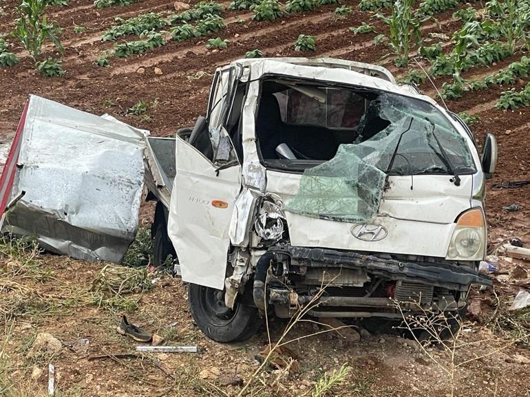 Gaziantep’te tarım işçilerini taşıyan kamyonet devrildi: 1 ölü, 22 yaralı