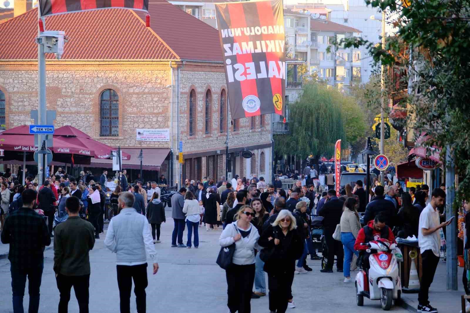 Yerli turistler Odunpazarı’nda yoğunluk oluşturdu