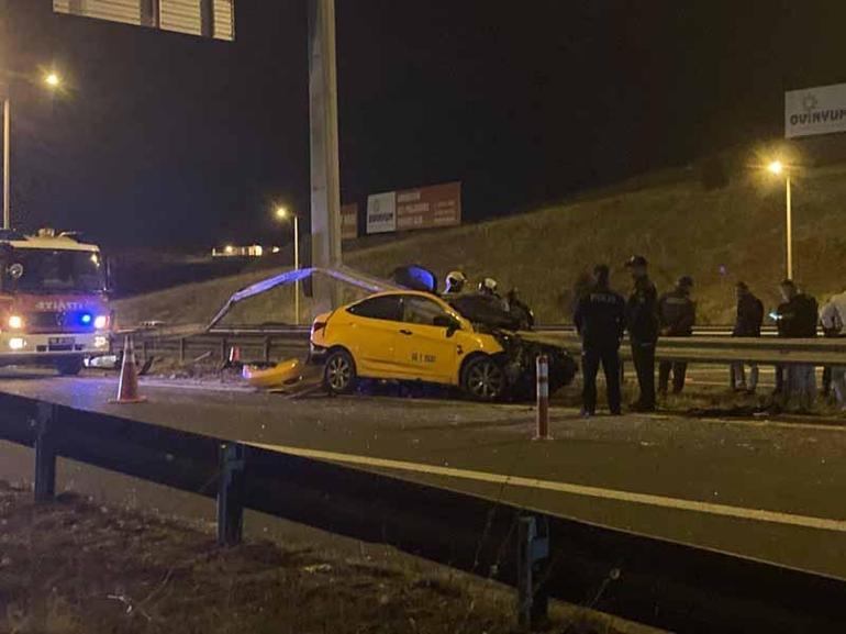 Ankara'da refüje çarpan taksi bariyere saplandı, sürücü öldü