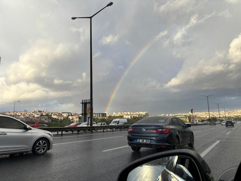 İstanbul'da yağmur sonrası gökkuşağı