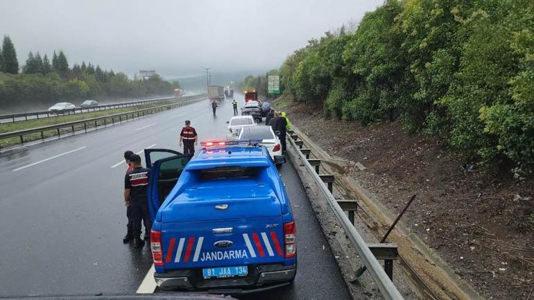 Otoyolda zincirleme kaza: 1 ölü, 2 yaralı