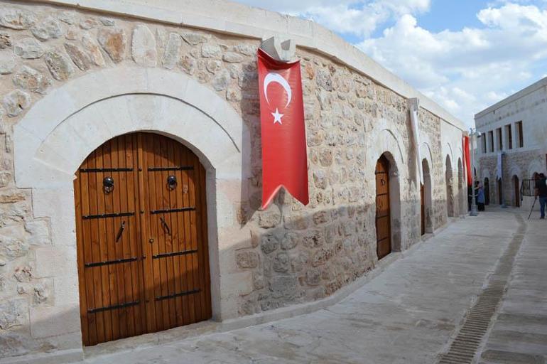 Mardin'de restorasyonu tamamlanan 400 yıllık ‘Süryani Çarşısı’ açıldı