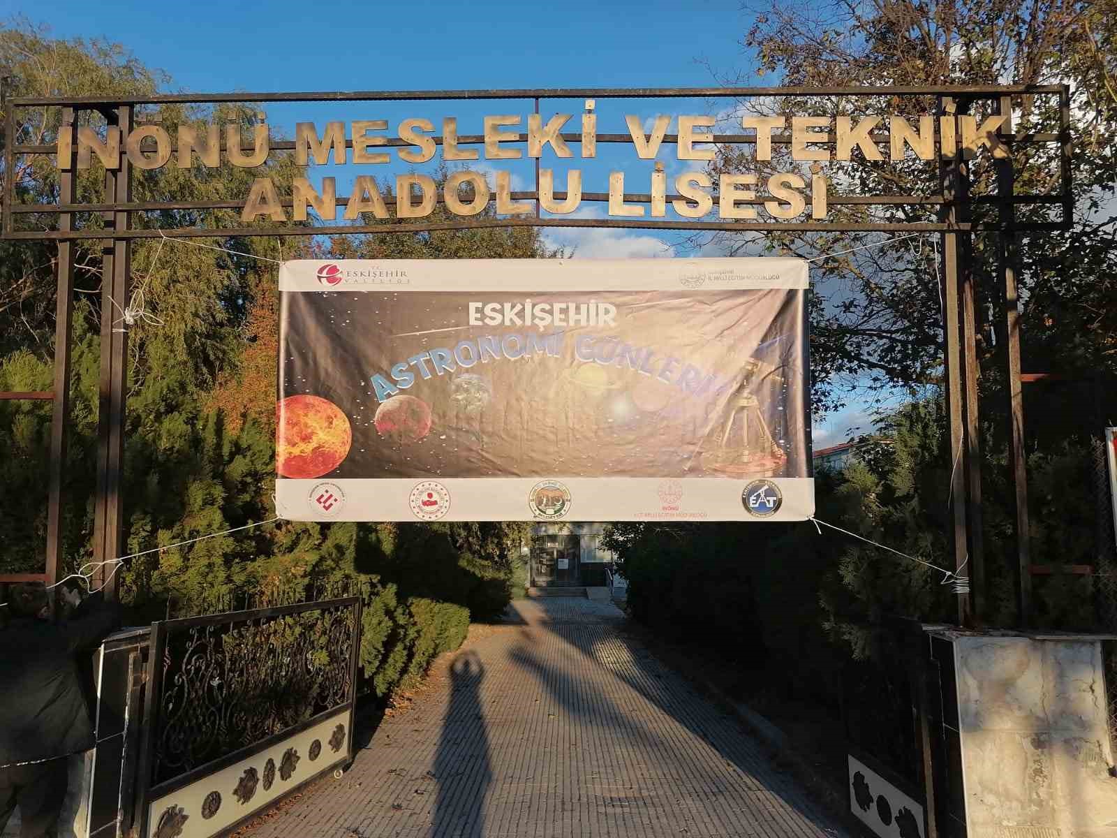 Eskişehir Astronomi Günleri’nde çocuklar gökyüzünü keşfetti