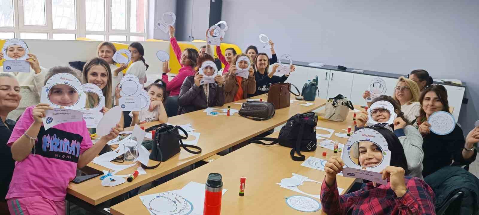 Eskişehir Astronomi Günleri’nde çocuklar gökyüzünü keşfetti