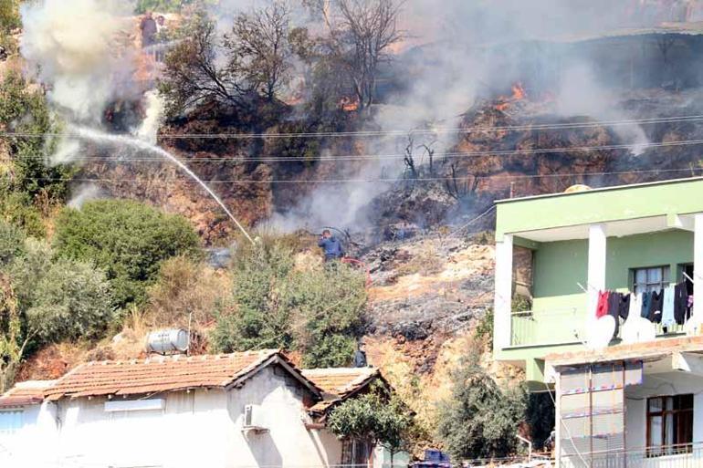 Ağıl yangınında 50'ye yakın keçi ve koyun öldü