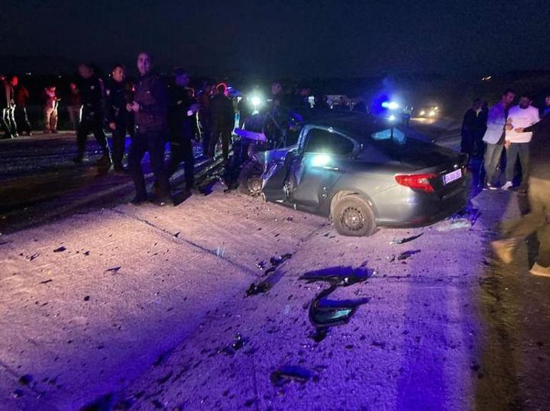 Malatya'da kamyonet ile otomobil çarpıştı: 3 ölü, 4 yaralı