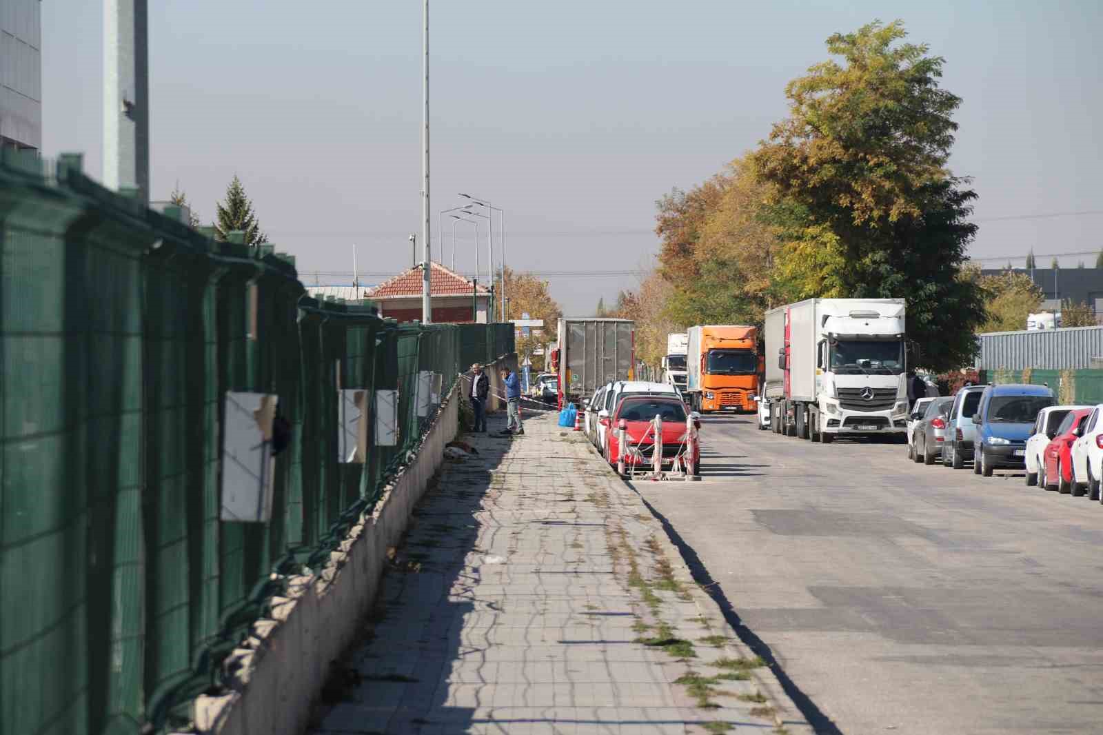 Eskişehir’de şüpheli paketten poşet çıktı