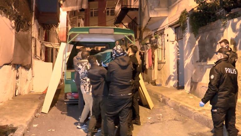 Beyoğlu'nda yabancı uyruklu anne ve bebeği ölü bulundu