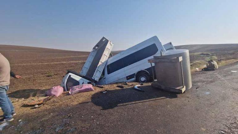 Diyarbakır’da zincirleme kaza; 15'i öğretmen, 17 yaralı