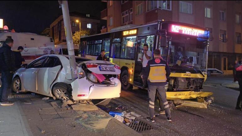 Ataşehir'de İETT otobüsü ile otomobil çarpıştı