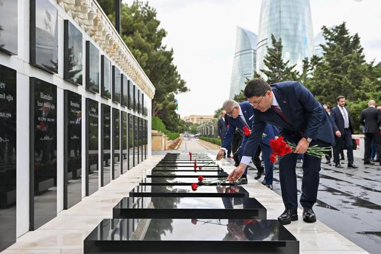 Bakan Tunç, Azerbaycan’da