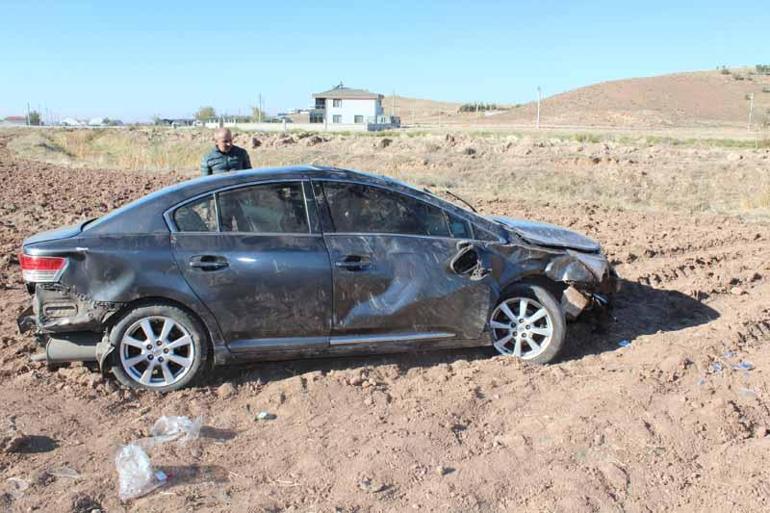 Aksaray'da otomobil, şarampole girdi; 5 yaralı