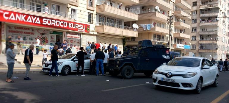 Sürücü kursunda akrabalar arasında bıçaklı kavga: 1'ağır, 6 yaralı