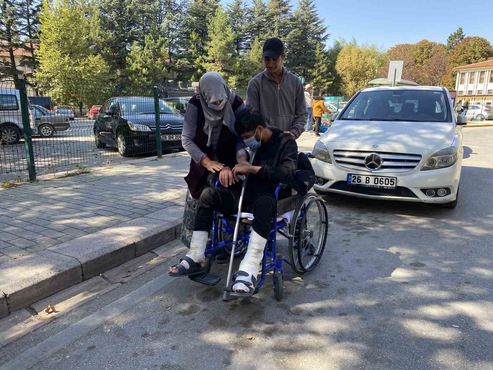 Tedavi olamayınca yürüyemez ve çalışamaz hale geldi