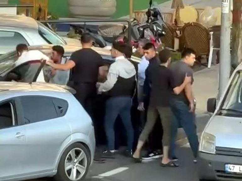 Avcılar'da trafikte yumruklu 'Yol verme' kavgası