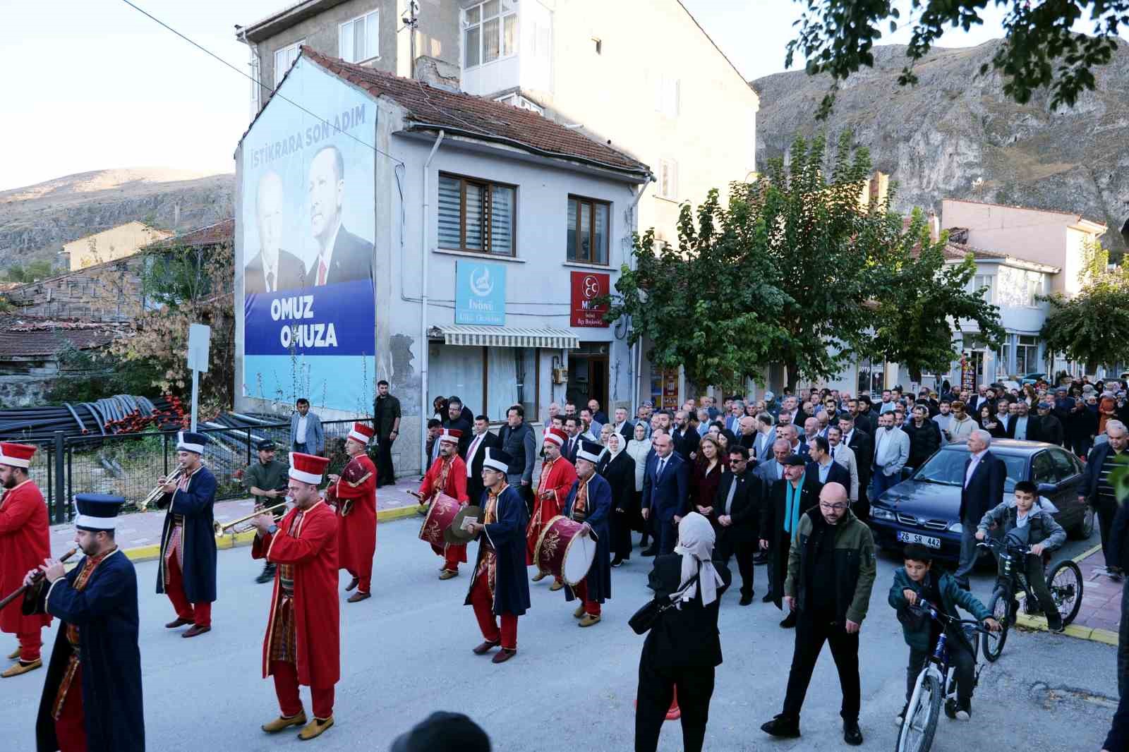 AK Parti’den İnönü’de coşkulu kongre