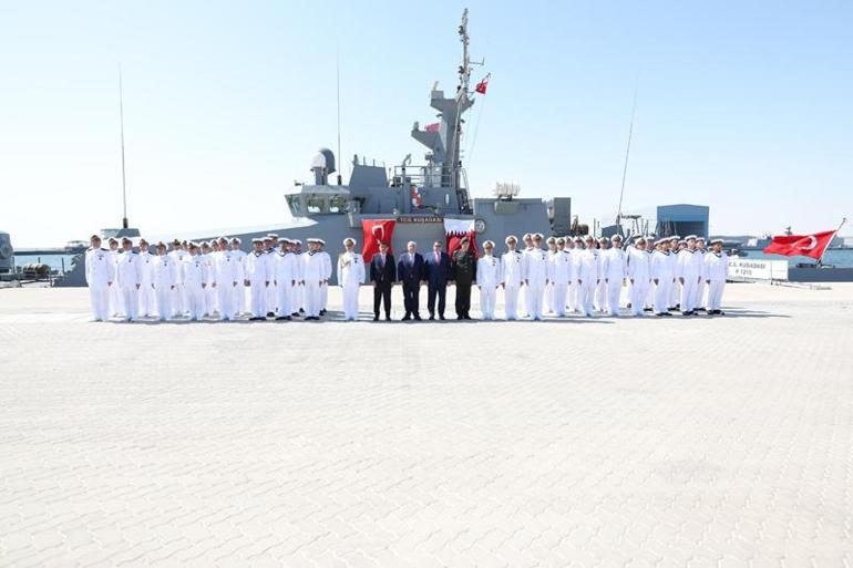 Bakan Güler, Katar’da Deniz Unsur Komutanlığı'nı ziyaret etti