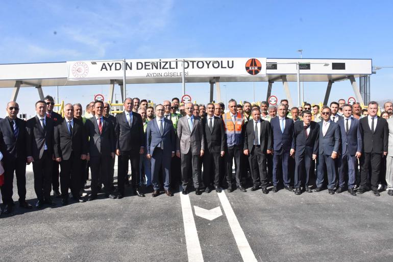 Bakan Uraloğlu: Aydın-Denizli Otoyolu ile 2 saat süren yolculuk süresi 55 dakikaya indi