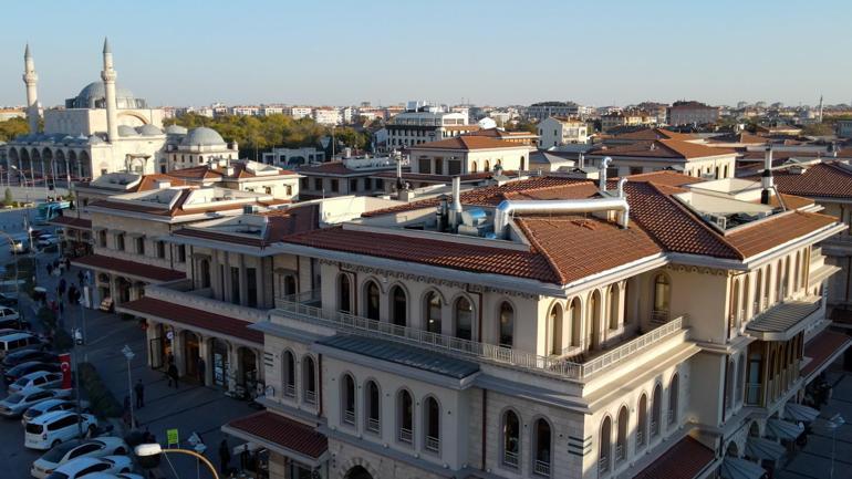 Bakan Kurum: Konya Mevlana Meydanı'nı özüne kavuşturduk