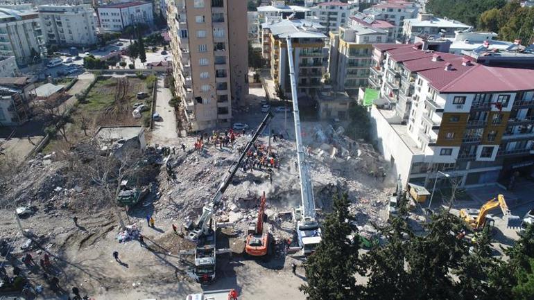 Depremde 105 kişinin öldüğü Bilge Sitesi davasında eski Osmaniye Belediye Başkanı Kara tutuklandı