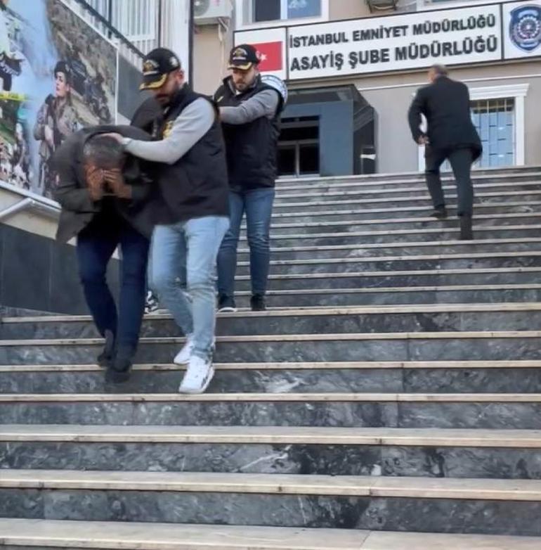 Kağıthane'de belediye otobüsünü çaldıktan sonra parçalarken yakalandılar