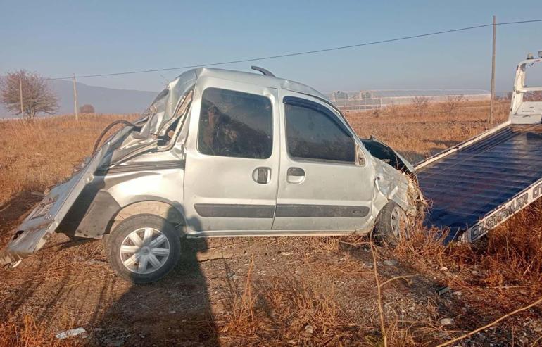 Takla atan hafif ticari araçtaki üniversiteli Hasret yaşamını yitirdi