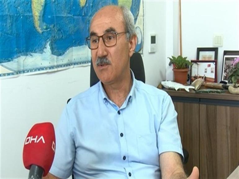 Prof. Dr. Mustafa Sarı: Müsilajın Marmara'da yayılma ihtimali çok yüksek